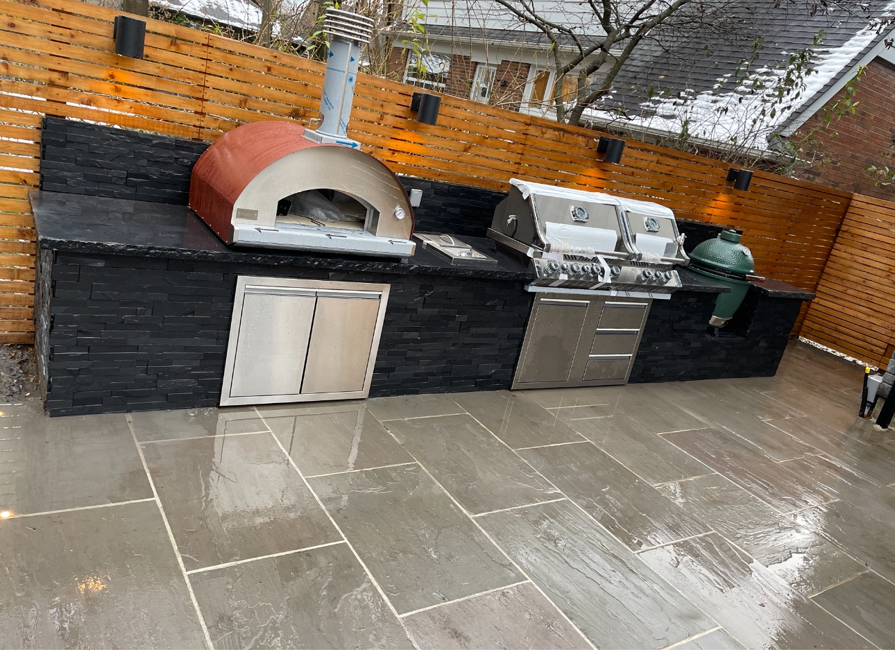 Outdoor kitchen with wood-fired pizza oven, Muskoka